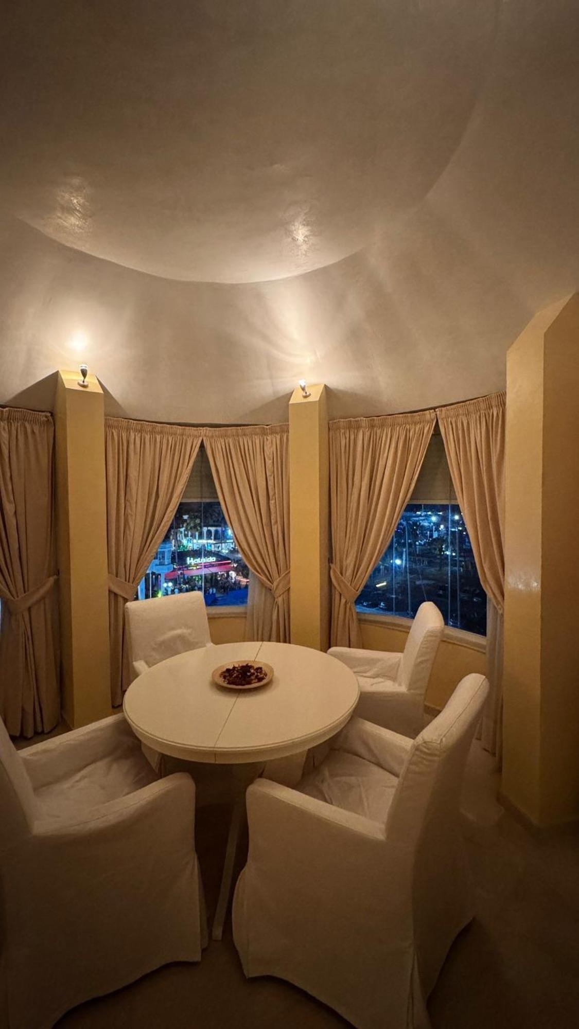 Lejlighed Lujoso Atico Duplex En Puerto Marina *