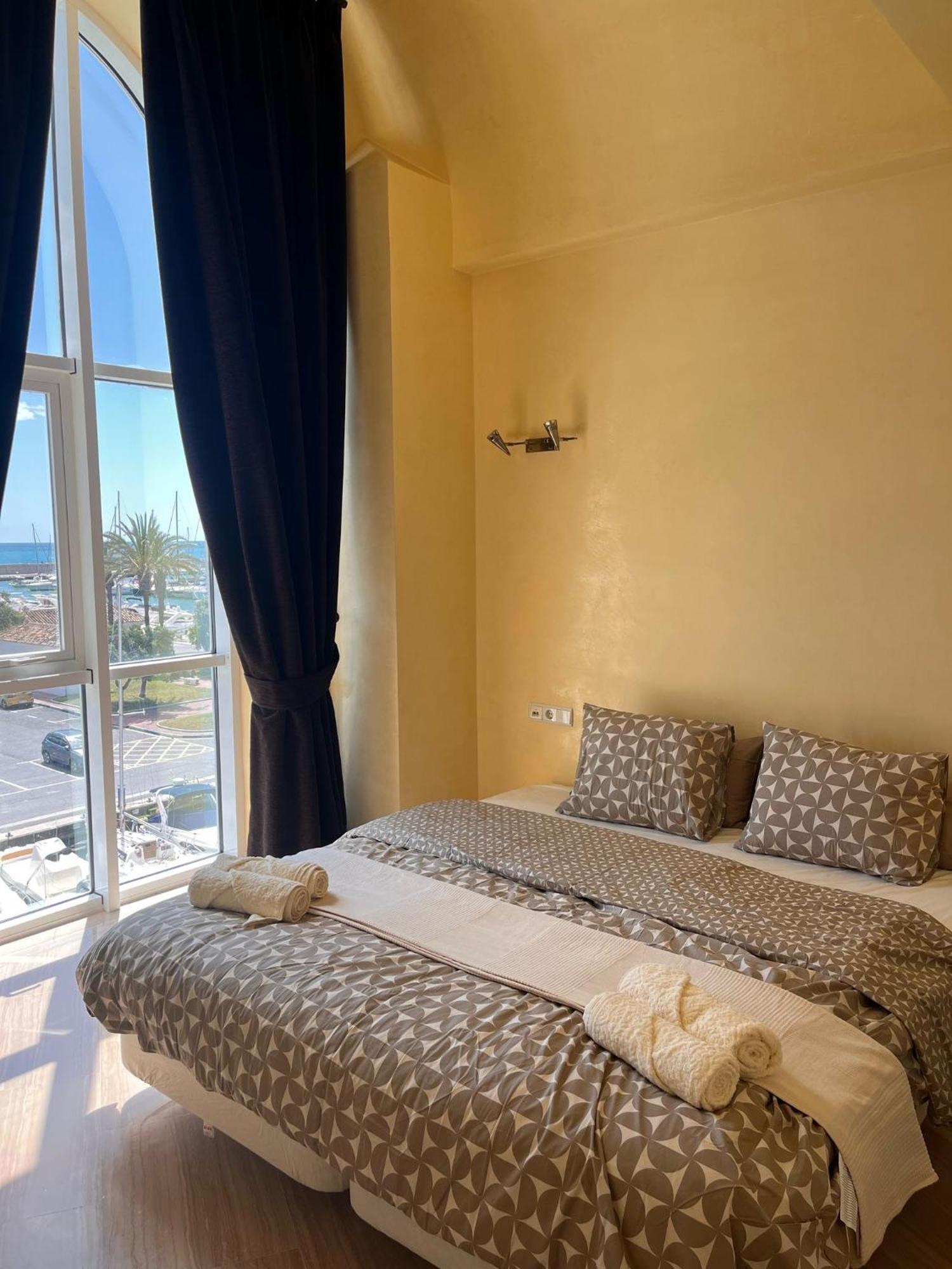Lujoso Atico Duplex En Puerto Marina Apartment Benalmadena