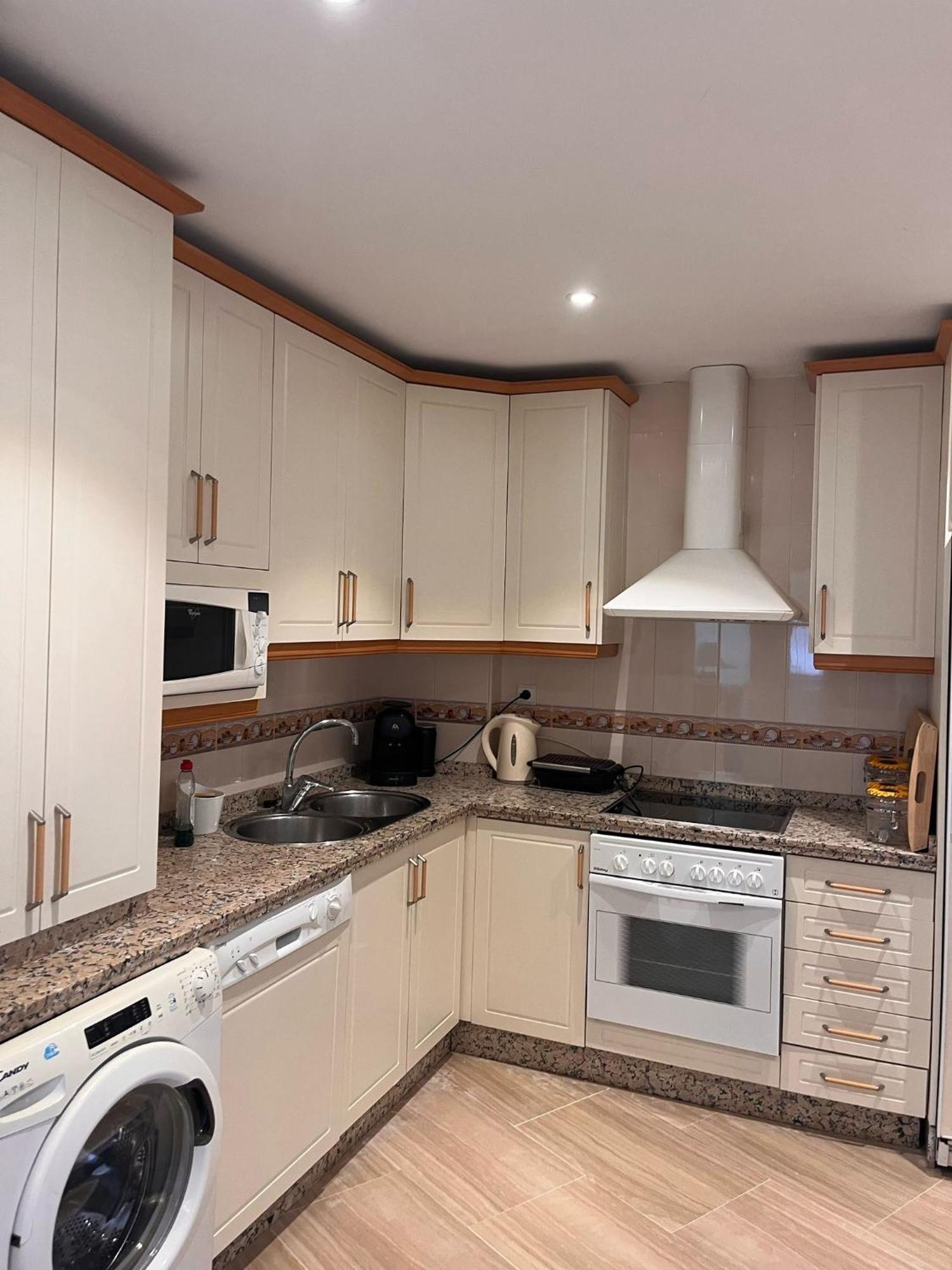 Lujoso Atico Duplex En Puerto Marina *