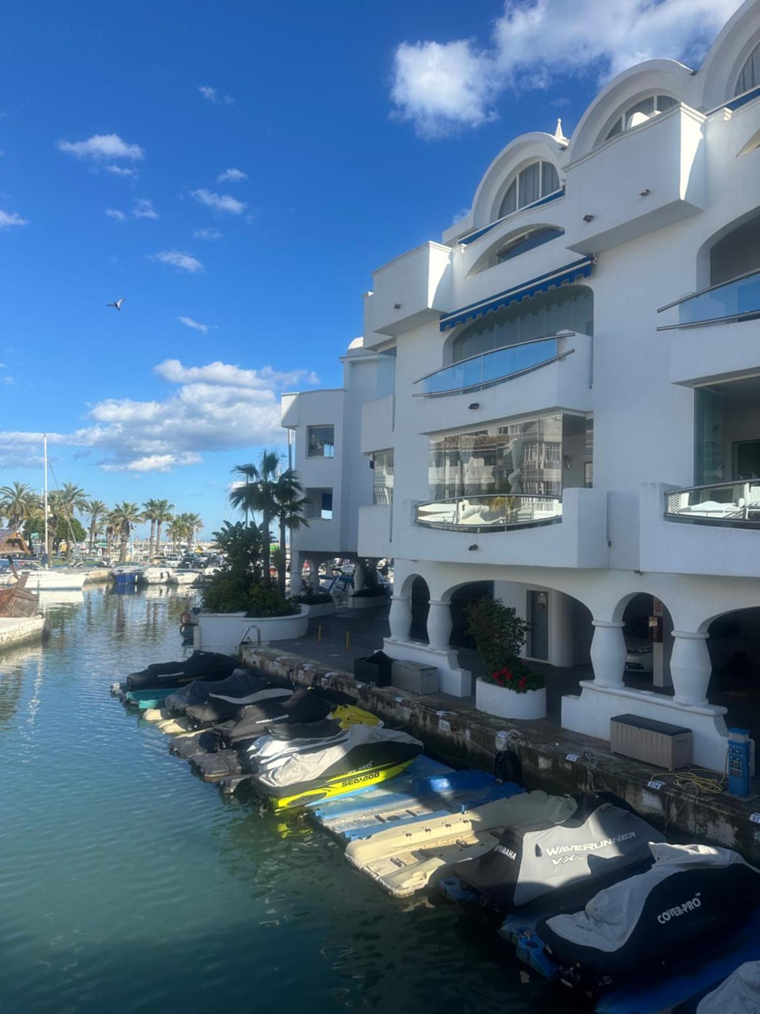 Lujoso Atico Duplex En Puerto Marina