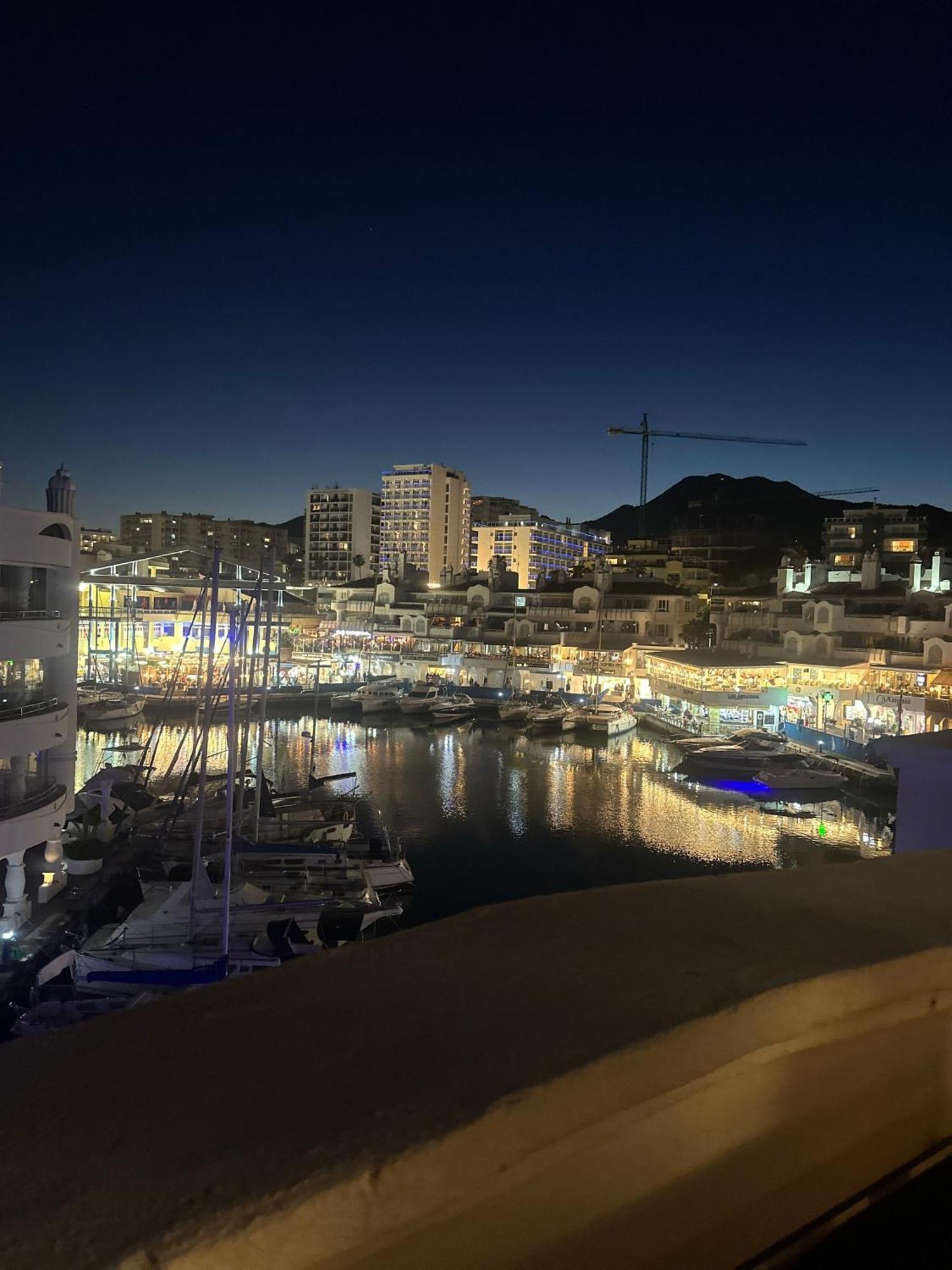 Apartment Lujoso Atico Duplex En Puerto Marina