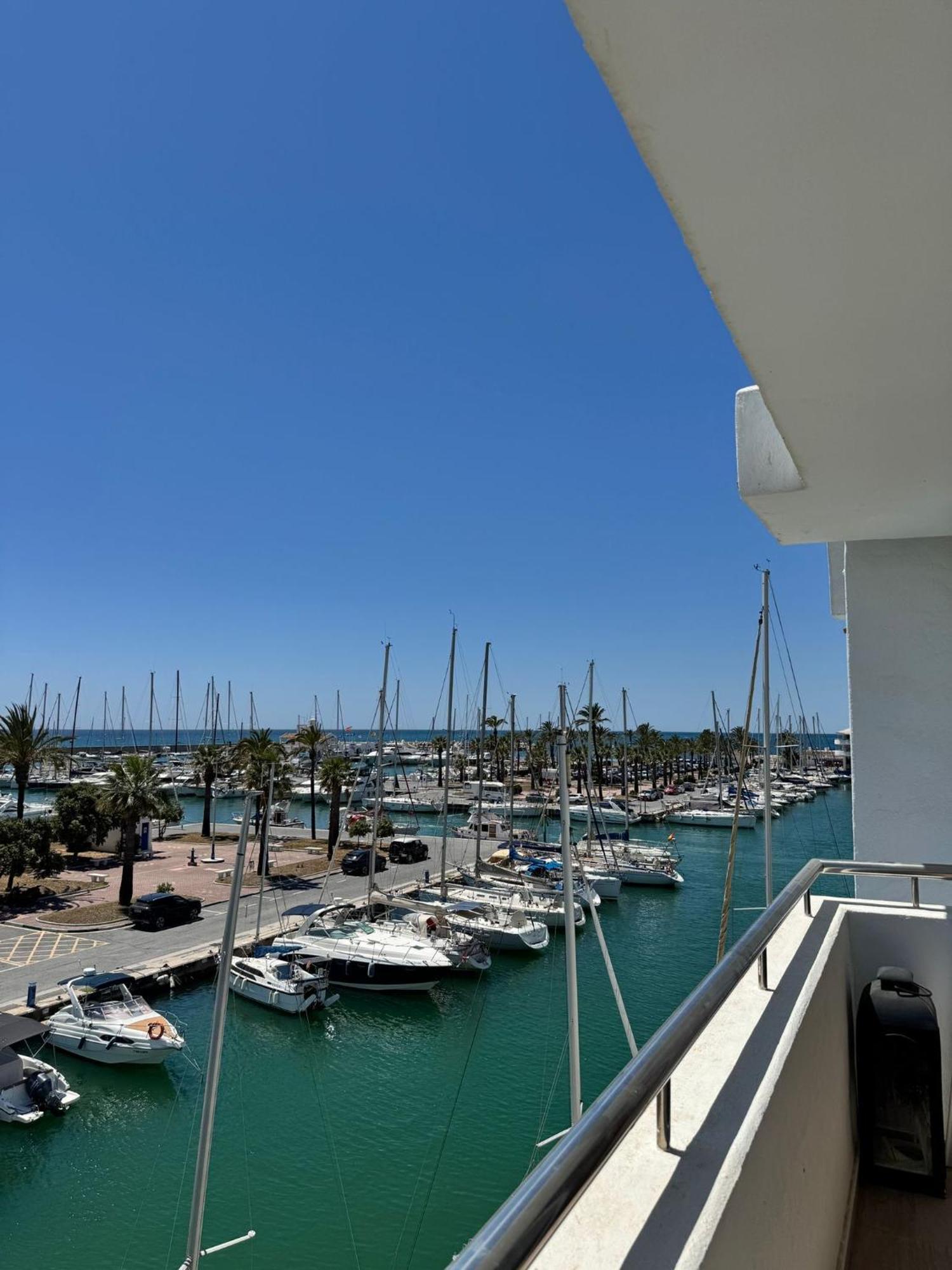 Apartment Lujoso Atico Duplex En Puerto Marina